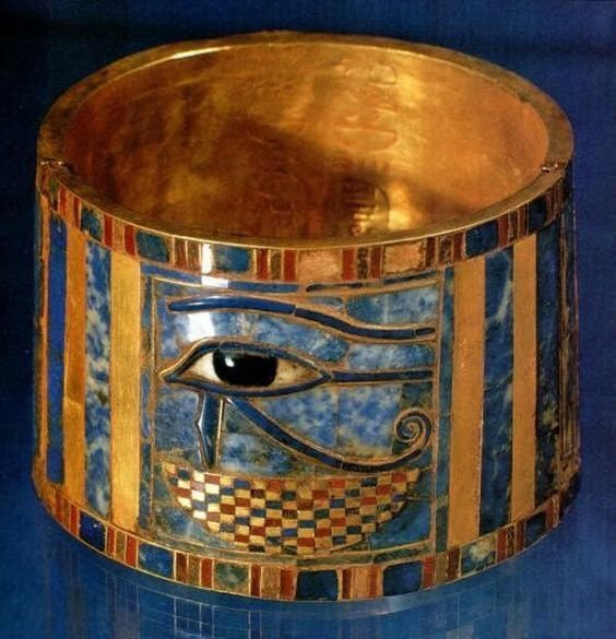 Браслет царицы Аххотеп Около 1530 до н. э. Золото, лазурит, сердолик, бирюза древний египет, искусство, красота, невероятное, удивительное, ювелирное