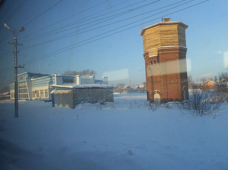 Водонапорная башня в поселке Ленинское Кировской области 