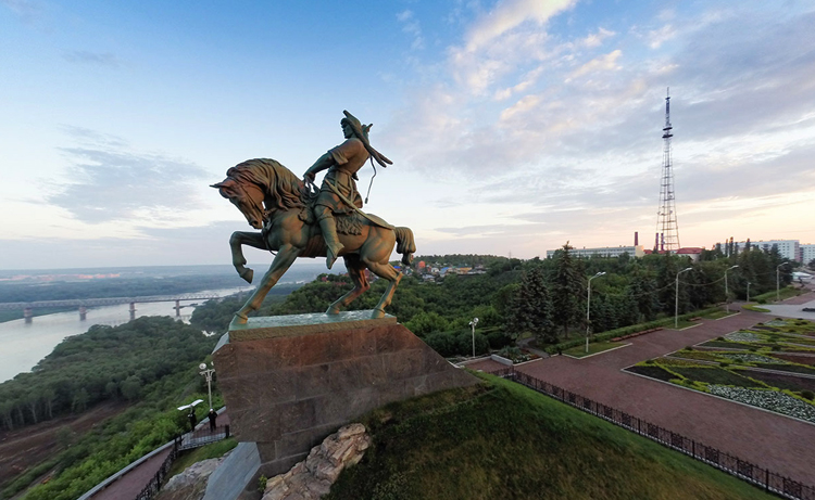 Памятник Салавату Юлаеву