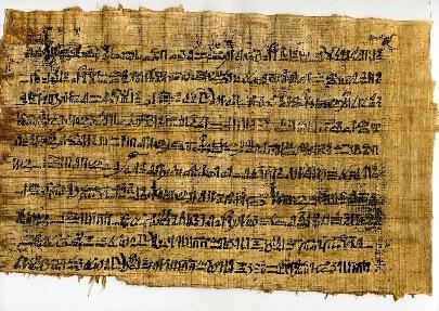 папирус и иероглифы в Древнем Египте