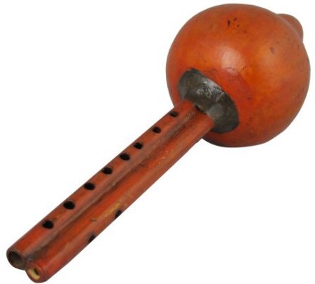 инструмент заклинателя змей - флейта пунги