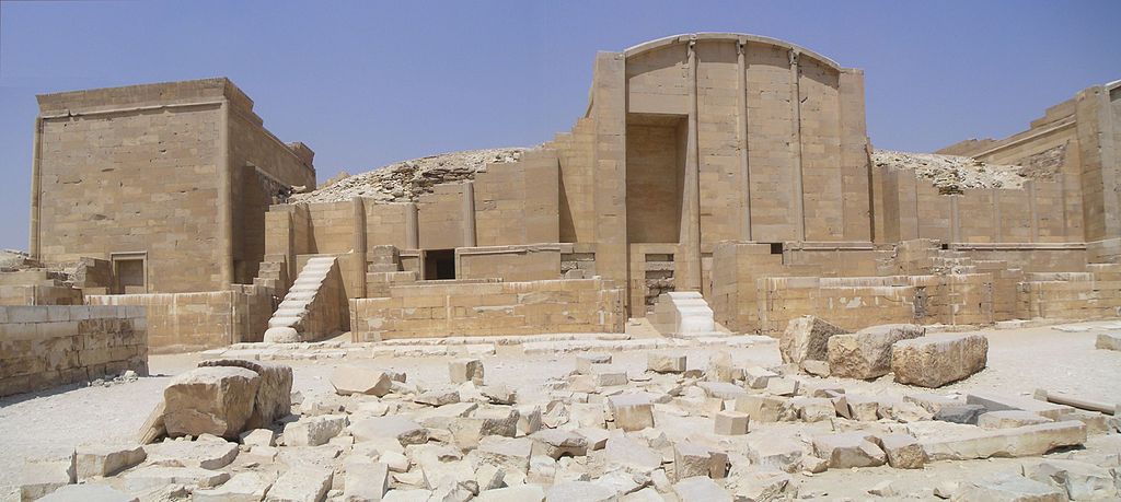 Руины древнего храма