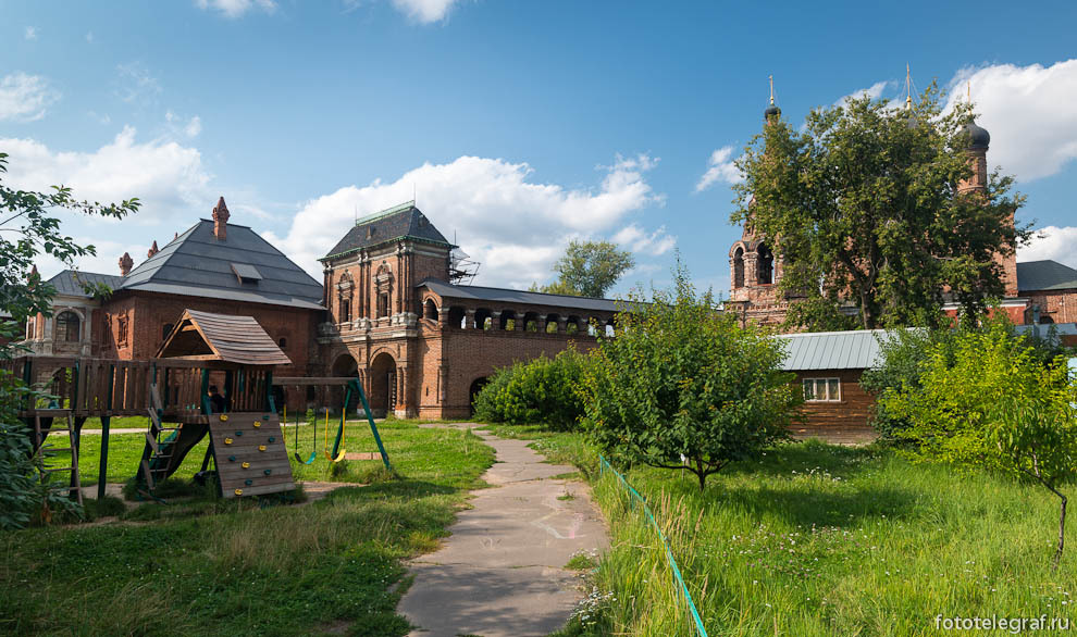 Древняя улица в центре Москвы