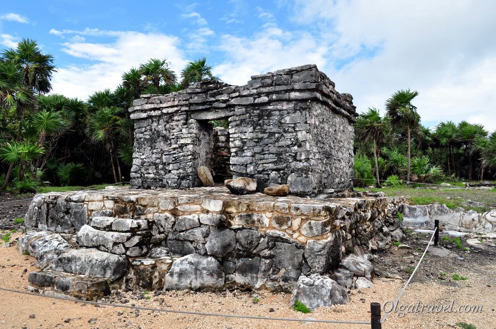 Tulum_ruins_25