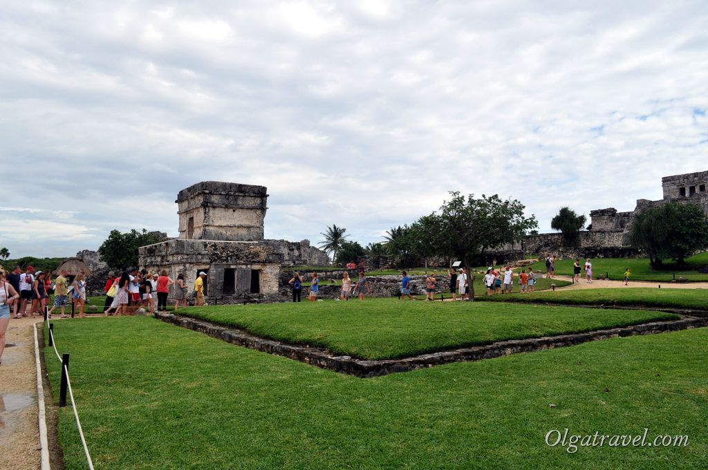 Tulum_ruins_30