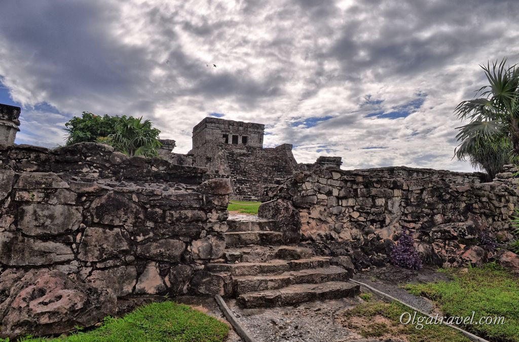 Tulum_ruins_38