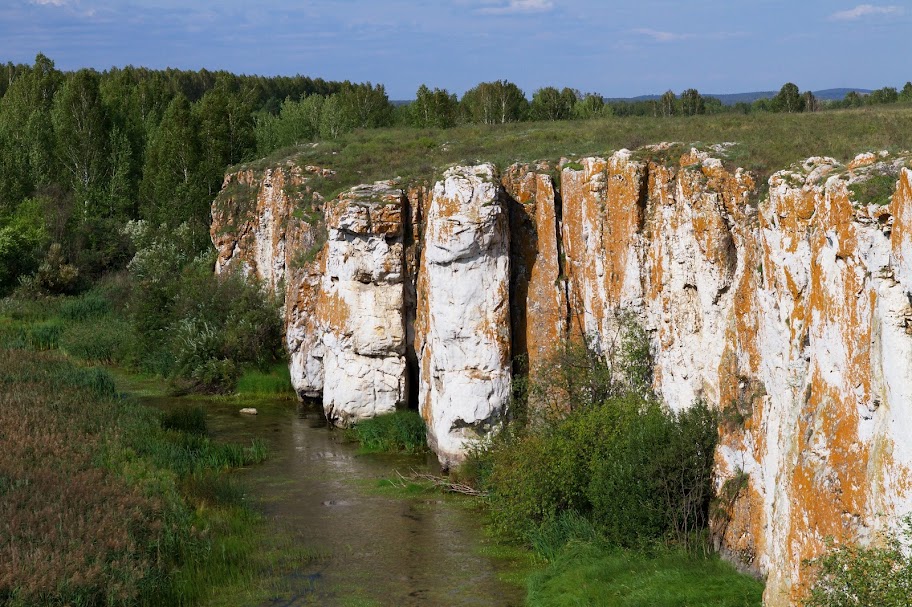 Устиновские известняки на реке Миасс