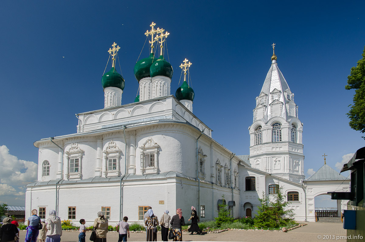 Пятиглавая церковь Благовещения Богородицы. Никитский монастырь