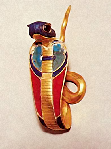 Урей — украшение-оберег в виде змеи на головном уборе фараонов