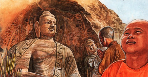 Монахи перед огромной 17-метровой статуей Будды