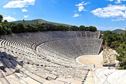 Амфитеатр в Эпидавре, Греция