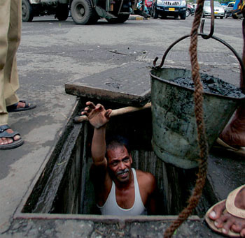 Кто такие индийские неприкасаемые и можно ли их трогать?