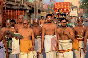 Кто такие индийские неприкасаемые и можно ли их трогать?