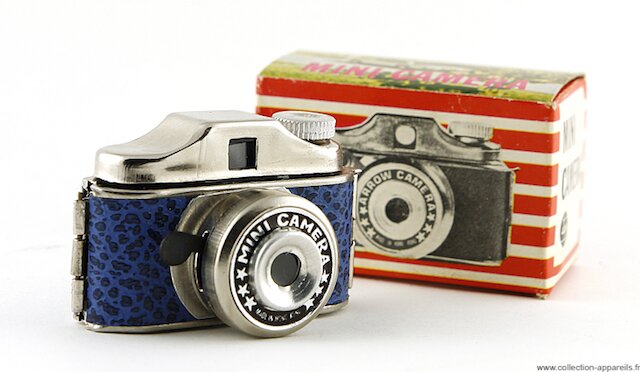 Коллекция старых фотоаппаратов: 10,000+ фотографий 