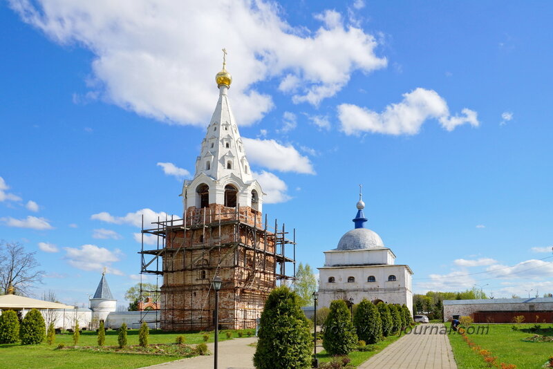 Колокольня и надвратная церковь Преображения Господня. Можайский Лужецкий Ферапонтов монастырь, Можайск