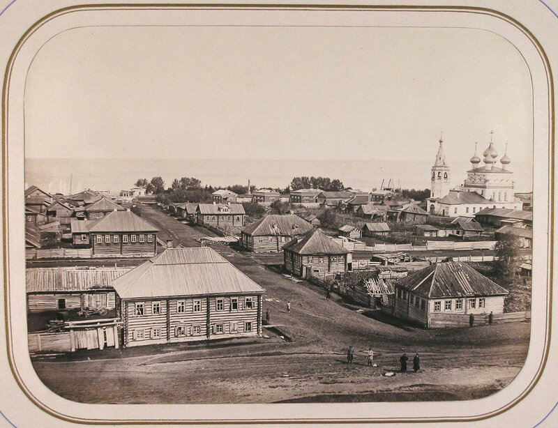 1865 Вид с вала древнего укрепления на город; на втором плане - строения ведомства путей сообщения и Белое озеро. Белозерск.jpg