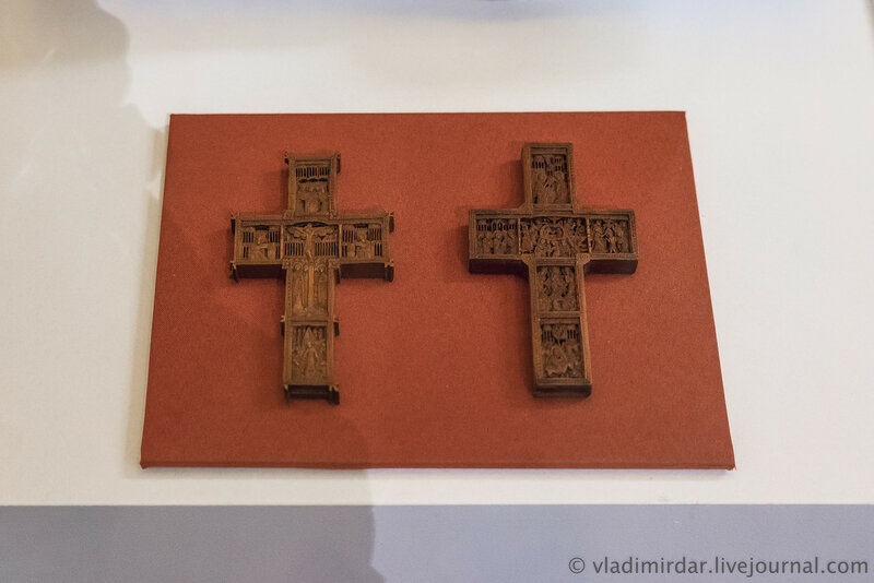 Кресты с изображениями праздников. Афон. Начало XVIII века.