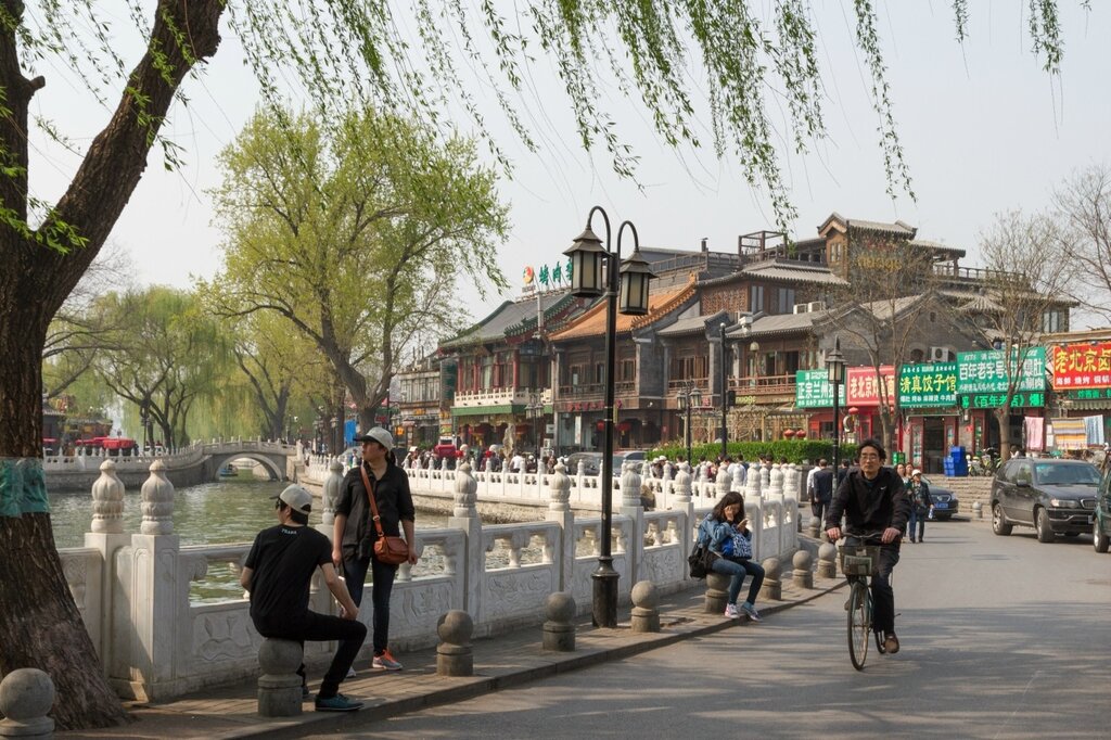 Восточная набережная Цяньхай, Шичахай, Пекин
