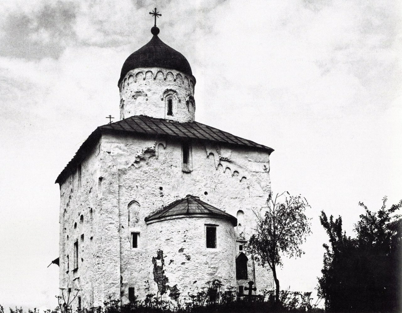 Церковь Николы на Липне. Вид с юго-востока
