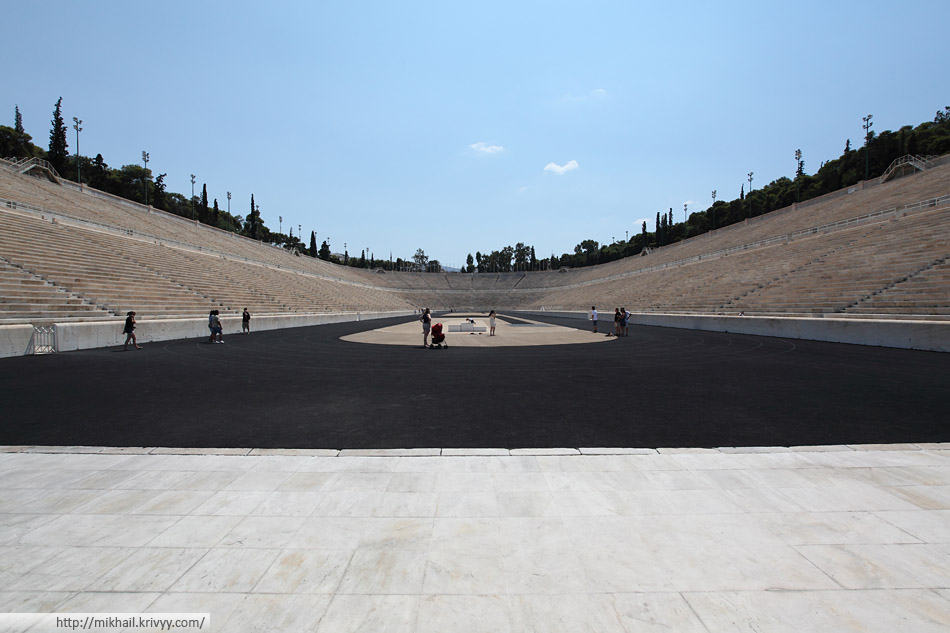 Стадион Панатинаикос. В 2004 году стадион стал одной из спортивных арен Афинской Олимпиады. Он был местом проведения соревнований по стрельбе из лука.