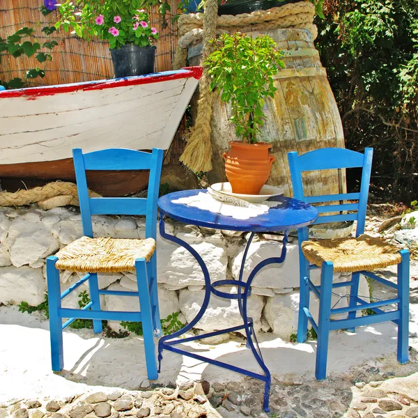 Традиционная Греция, цветные таверны — стоковое фото