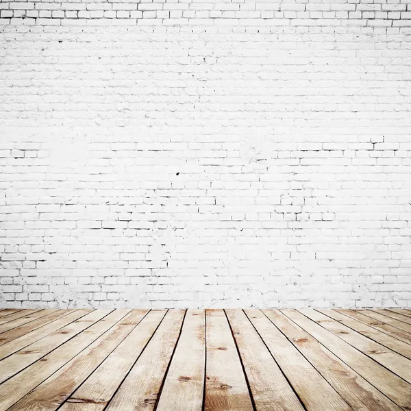 Интерьер старинных номер с белым кирпичная стена Стоковое Фото