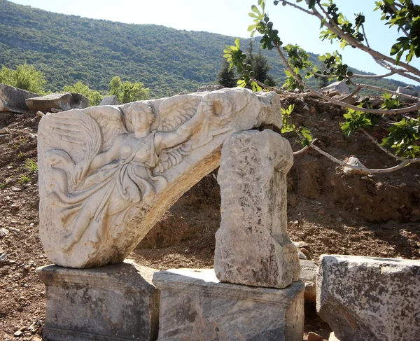 Камню греческой богини nike, Эфес — стоковое фото