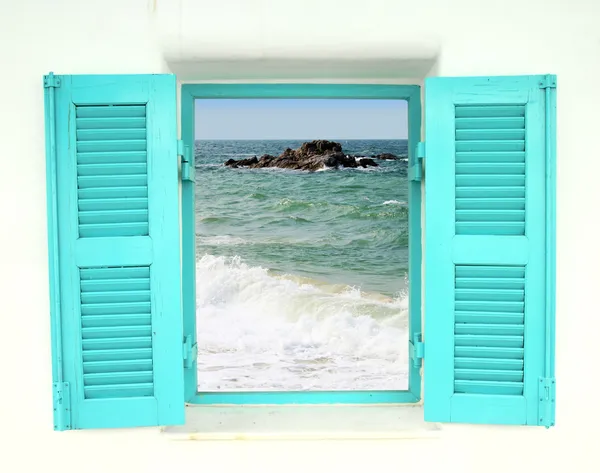 Греческий стиль окна с видом на море Стоковая Картинка