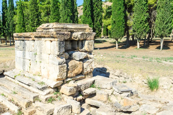 Древние руины в Иераполис, Памуккале в Турции Стоковое Изображение