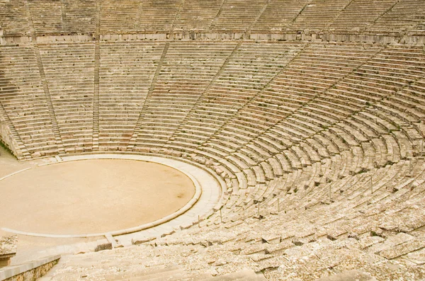 Древний театр в Эпидавре, Греция — стоковое фото