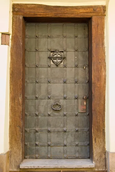 Старая дверь Лицензионные Стоковые Фото