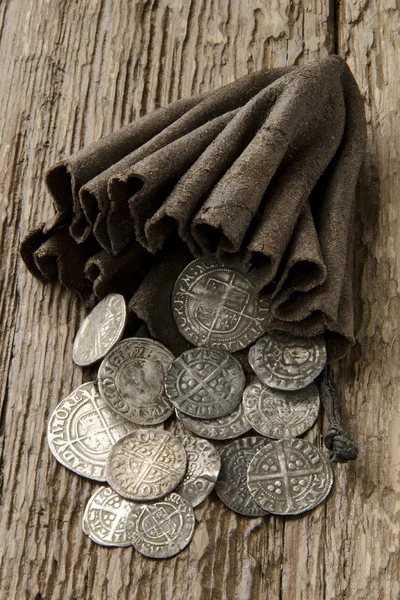 Старинные серебряные монеты — стоковое фото