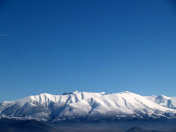 Гора Олимп, снегом в Греции — стоковое фото