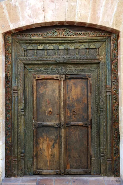 Древней восточной Индии деревянная дверь Лицензионные Стоковые Изображения