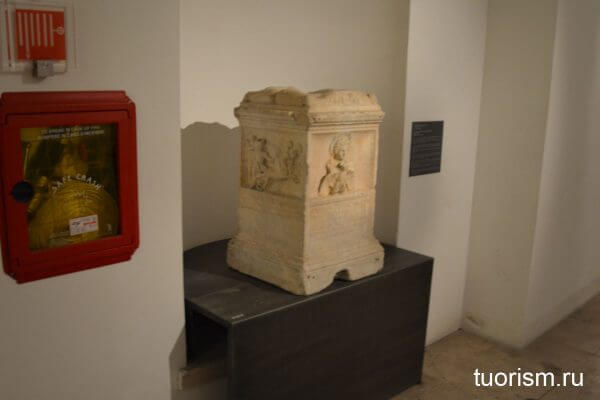 алтарь Солнца, алтарь богов Пальмиры, экспонат, Рим, музей