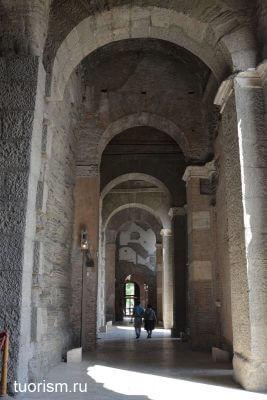 Табуларий, арочный коридор, Рим, tabularium inside