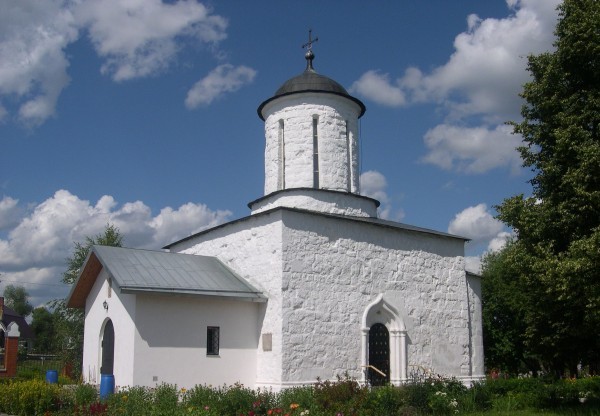 Никольская церковь в селе Каменское (Московская область), построена предположительно в XIV веке